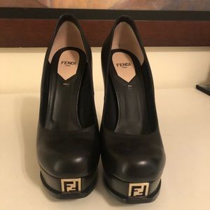 Fendi Black Pumps
